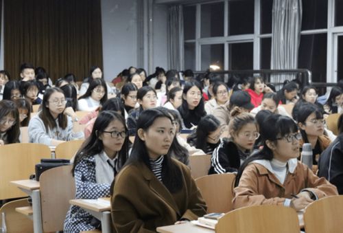 不参加社团不当班干部,是否影响大学生活质量 辅导员说出真相