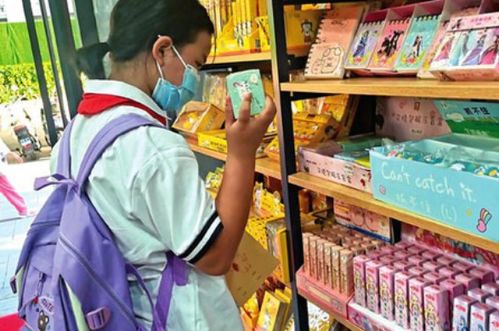 杭州大型文具店「你家孩子也在拆烧钱的盲盒吗记者探访杭州大小文具店」