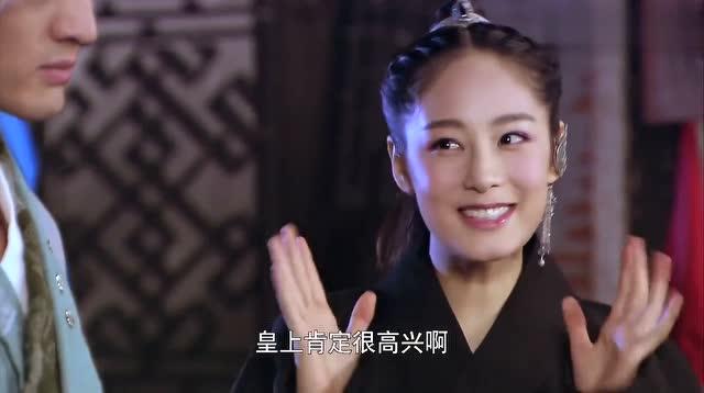 美女把杨宇轩骗出来,直接钻进他怀里,原来是想打情骂俏 