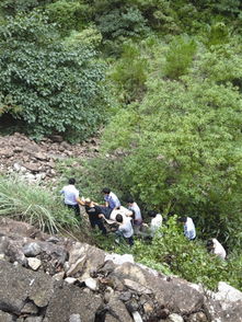 永嘉偏僻山涧中 救出 失踪女生 