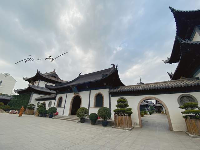 上海市区有一座 低调 的寺庙,与静安寺齐名,很多游客却不知道