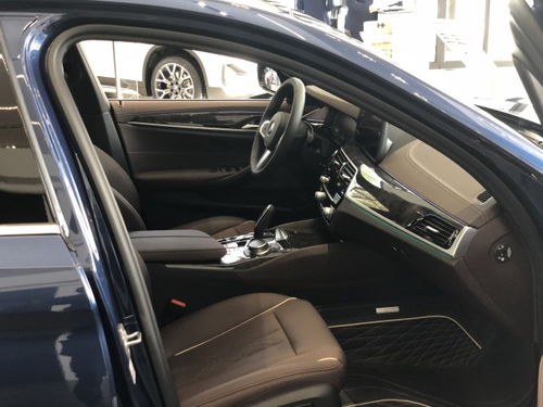 新BMW5系Li量子蓝 现车供应 欢迎品鉴