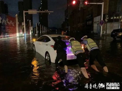 地铁停运,海水浴场 崂山景区全线关闭 青岛这场暴雨,小区大门都被冲跑了