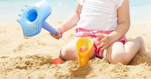 宝宝为何喜欢玩沙玩水 享受流动乐趣,花样多,促进孩子智力发展 