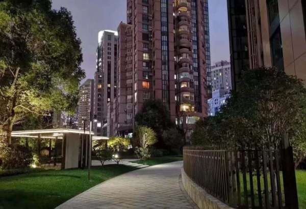 上海 售楼处项目简介 在售面积鹿特丹花园开盘价格