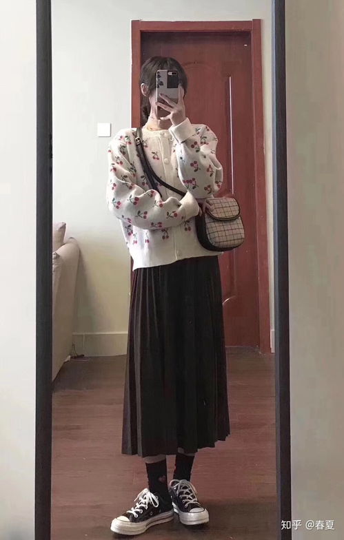 照片拼图校服怎么弄好看 高中女生校服冬天穿搭怎么样比较好看