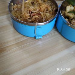 饭到铁盒的酸菜粉好不好吃 用户评价口味怎么样 哈尔滨美食酸菜粉实拍图片 大众点评 