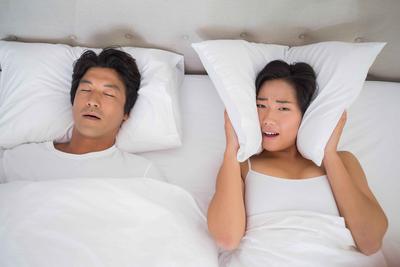 睡眠不足能补回来吗 每天什么时间睡觉最好 医生该诉你答案 汪雯