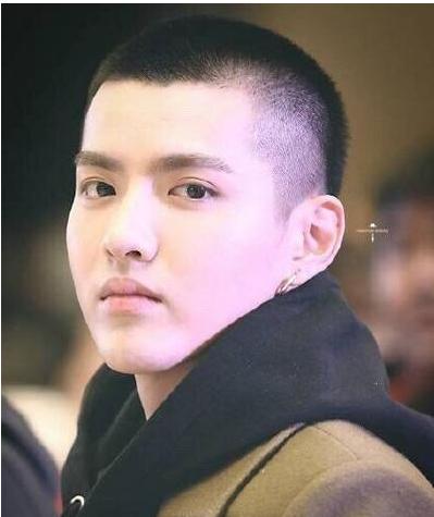 吴亦凡发型图片 吴亦凡发型堪称男生发型范本 