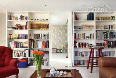 妙用书架巧藏书 打造舒适的阅读空间 