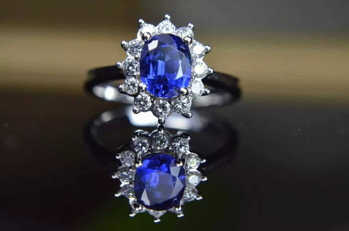 蓝宝石和阳光玫瑰哪个品种好 蓝宝石和妮娜皇后哪个好