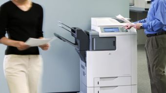 打印机放在办公室的危害(打印机放在办公室的危害大吗)