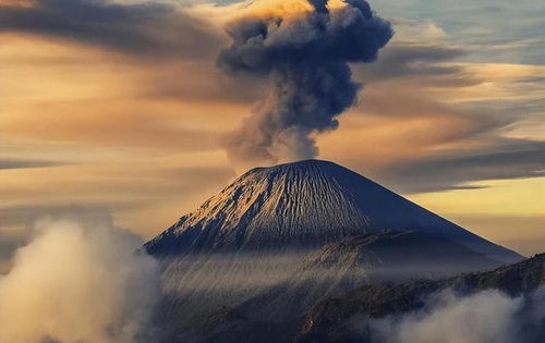 日本富士山火山频繁活动,强度增长6倍,会喷发吗