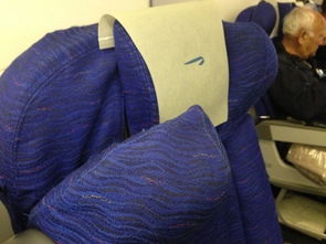 为了在飞机上睡一个好觉 我也算是不择手段了