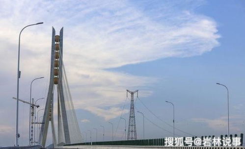 中国长江水道新增一座大桥,全长5.8公里双向六车道,投资66.13亿