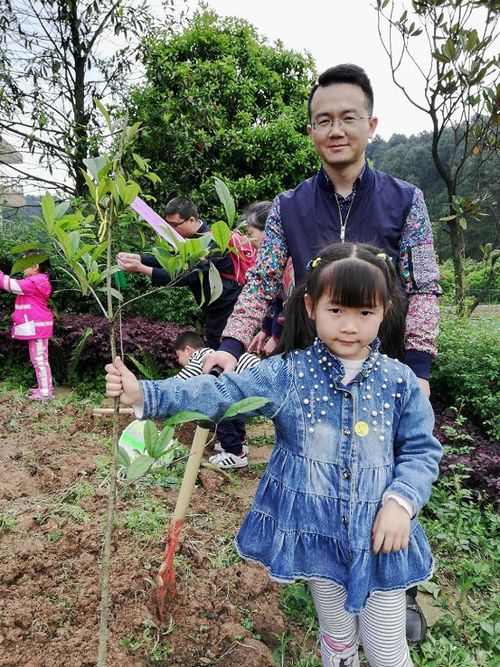 女儿给老爸写信 很多次我做梦都希望你不再做警察......