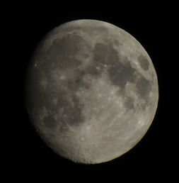 今夜一轮新月,送给思乡的朋友