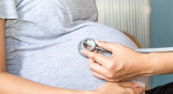 原创孕期做胎心监护时，需要留意这几个细节，这样胎宝宝会更配合！
