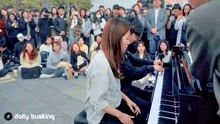 韩国街头音乐第2期 一对男女的疯狂钢琴演奏