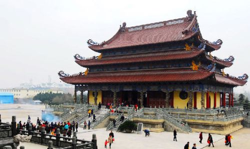 河南最 大 的寺庙,门票40元地位不输少林寺,距信阳2小时车程