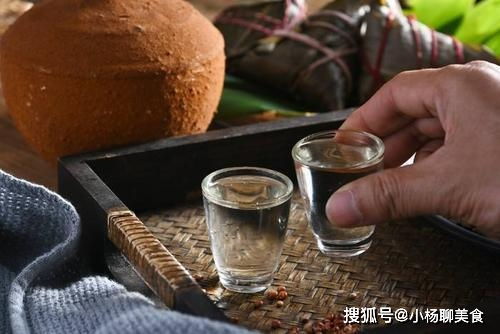 白酒存放时间越久越好 老酒鬼 这几种酒是例外,别再 犯傻 了