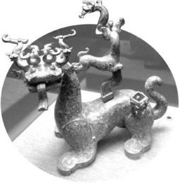 海南省博物馆展出国宝文物 8千年骨笛可发声 