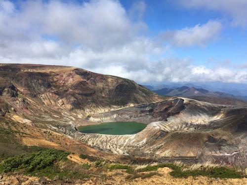 日本东北自由行景点 宫城县藏王町的红叶开得正憨