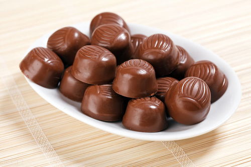 有些巧克力上写着代可可脂巧克力(什么是代可可脂巧克力？)