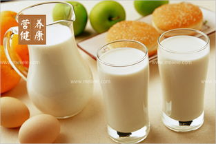 什么时候喝纯牛奶好 纯牛奶什么时候喝最好