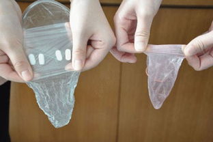 女用避孕套使用方法演示，女用的避孕套应该怎么用