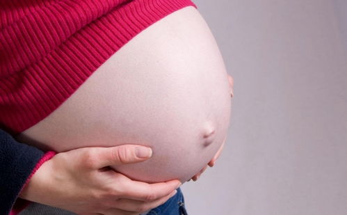 怀孕七个月胎动频繁正常吗