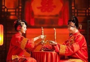 太子大婚之日,太子妃太过美艳,皇帝看后 今后你就是他的母后了