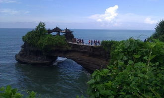 瀑布拍照巴厘岛旅游，巴厘岛十大景点