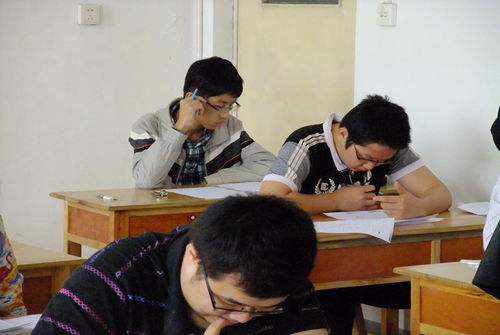 新疆复读高考条件是多少