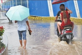 昨天的你 是否被雨神堵住了回家的路 