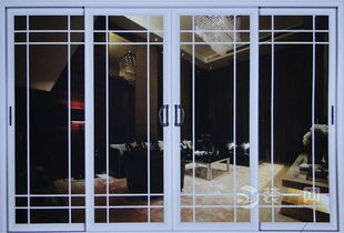 这扇门比较特殊 钦州装修网告诉你玻璃门选购技巧