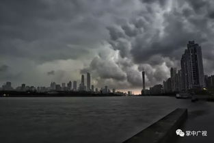 广州雷雨后的云海 美爆了 