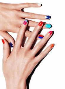 美娜美甲 是时候给指甲换新装了,这些颜色的指甲油显白又不出错 
