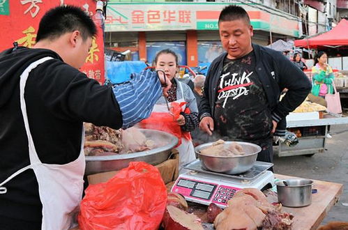 乡下小伙街边卖 特色 小吃,3个小时赚六千元,顾客 一言难尽