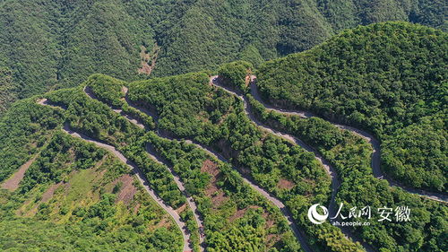 安徽宣城 绿水伴青山 旅游热起来 