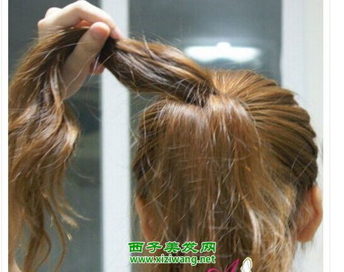韩式中长发发型扎法步骤图解 