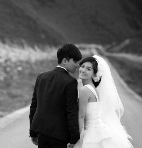 张杰谢娜晒照庆祝结婚十周年,粉丝 深深的祝福
