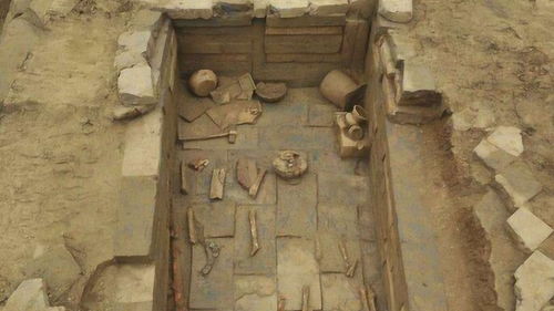 安徽惊现汉代古墓,找到大量珍贵文物,专家看后激动不已 