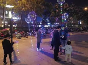 注意 成都街头爆红的夜光气球,竟有这样的安全隐患