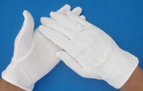 冬天手套什么材质好 这四种材质适合不同的场景