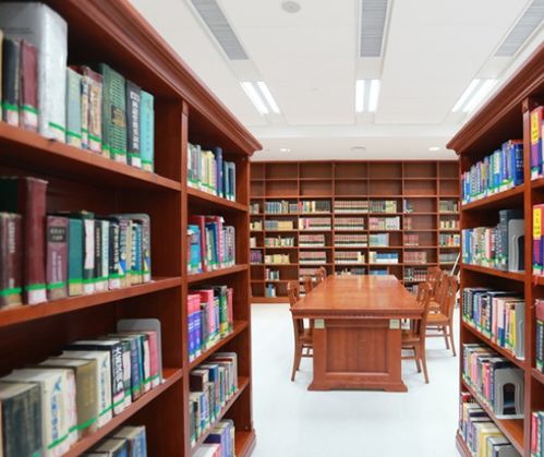 大学生为什么喜欢在图书馆休息,寝室难道不香吗 原因主要有三种