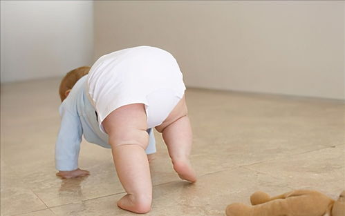 宝宝双腿打开弧度 跑偏 ,可能髋关节发育有问题,宝妈要早发现