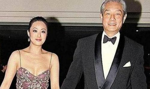 香港富豪陈曜旻,为小23岁女星抛弃患癌妻子,晚年破产人财两失