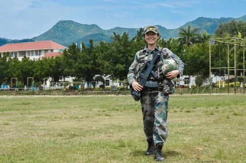 入伍不过半年,这个女兵挑战一众男兵