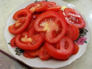 西红柿可以炒一切 秋季吃西红柿,搭配3种食物炒,食疗效果喜人